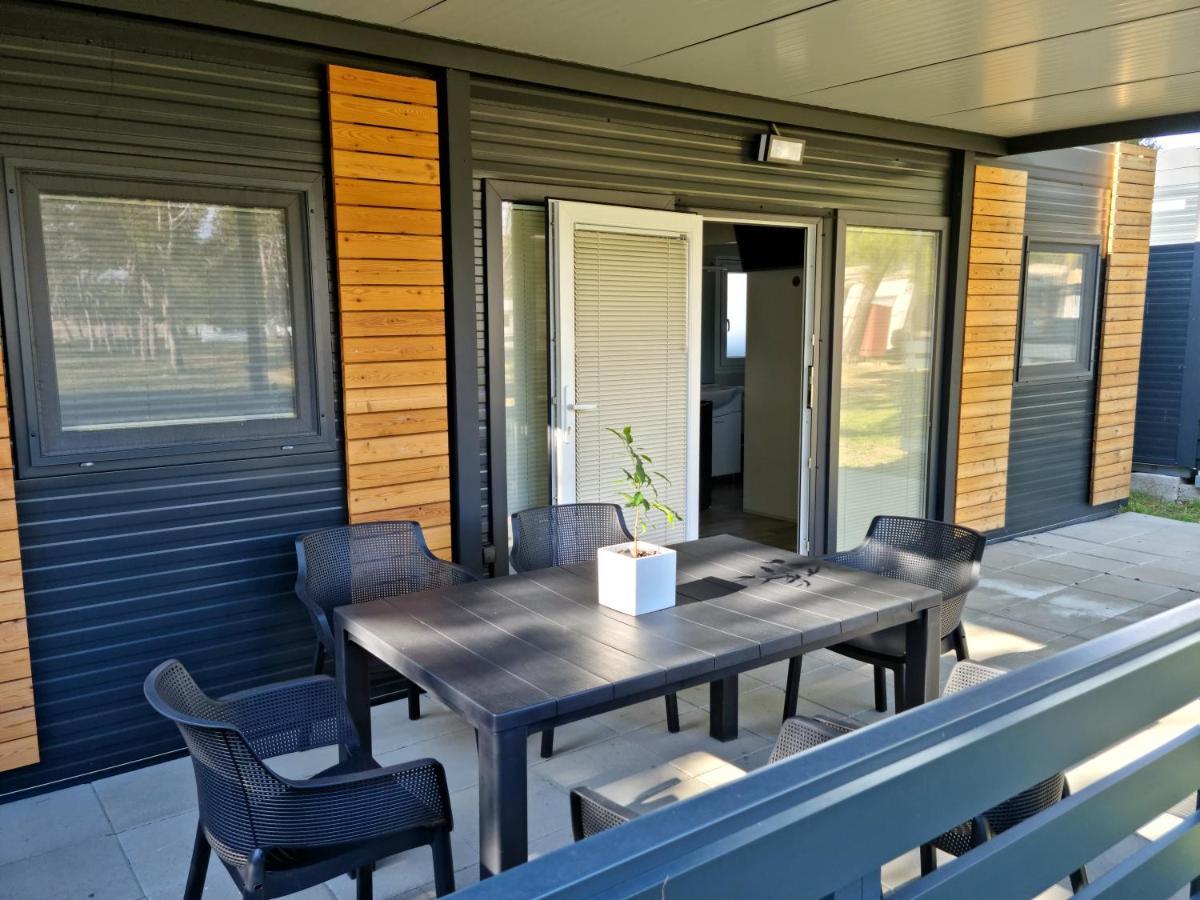 K9 Mobile Home Camp Dalmacija Privlaka Privlaka  Eksteriør billede